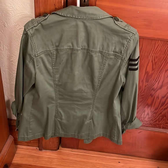 Military Utility Jacket - Picture 3 of 6